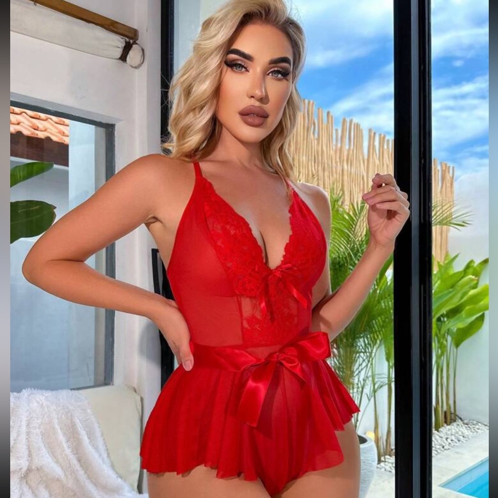 NWT red removable bow teddy lingerie
